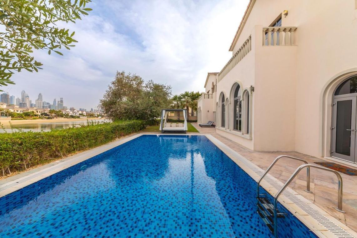 Maison dubai. Вилла в Португалии. Вилла на Тенерифе фото. Boavista Golf Apartments Villas. Vila Nova Canvas.